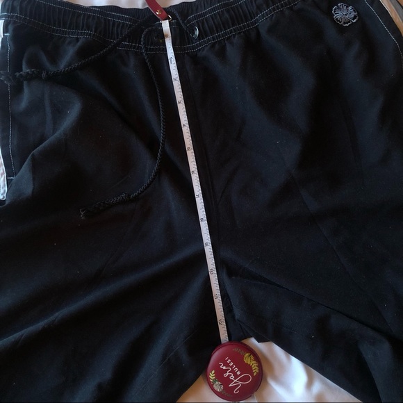 CLEARANCE Green Tea Straight Leg Cargo Capris - Picture 4 of 8